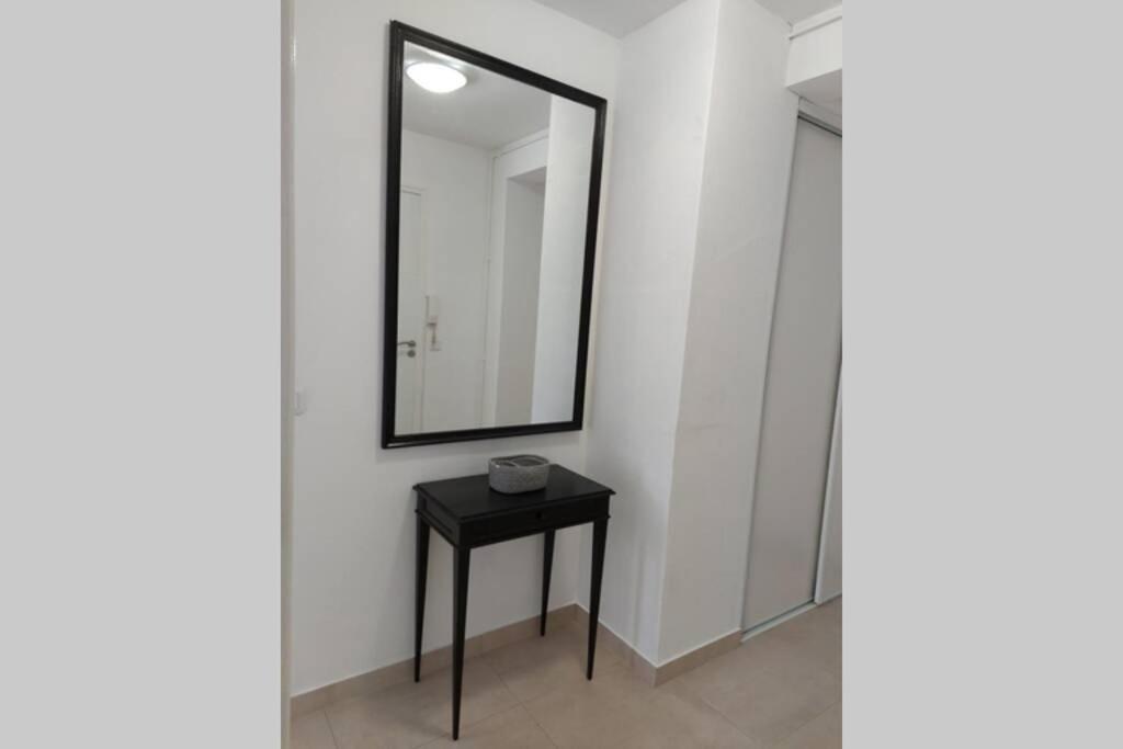 Superbe T2 Lumineux 3*** 10 Mn A Pied De La Plage Apartment Le Pradet Luaran gambar