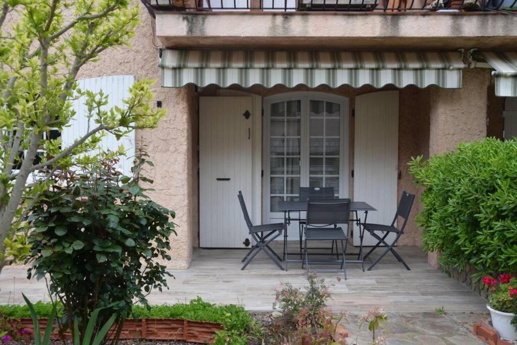 Superbe T2 Lumineux 3*** 10 Mn A Pied De La Plage Apartment Le Pradet Luaran gambar